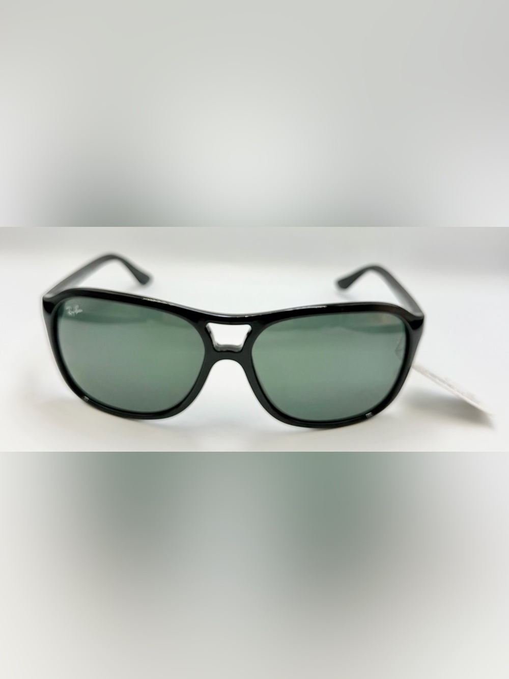 Ray-Ban Black Frame Sunglasses with Green Lenses RB4128